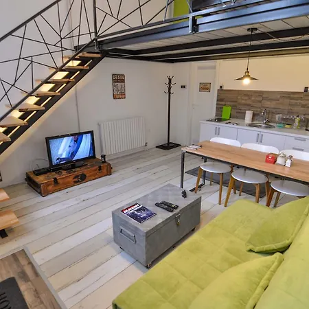 Old Town Studio Loft Apartman